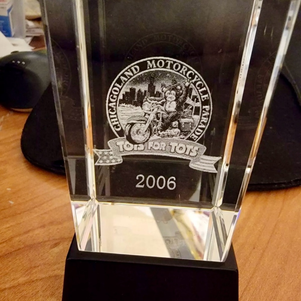 Toys For Tots Chicagoland Motorcycle Parade Glass Paper Weight / Decor 2006